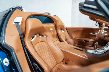 Bugatti Veyron GRAND SPORT. FRESH SERVICE. EX BUGATTI DISPLAY CAR. OUTSTANDING PROVENANCE 20