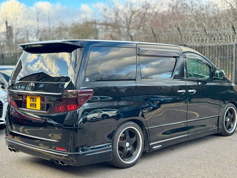 Toyota Alphard GOLDEN EYES II TWIN SUNROOF GRADE 4B WOW 34