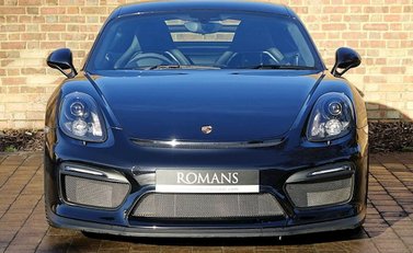 Porsche Cayman GT4 20