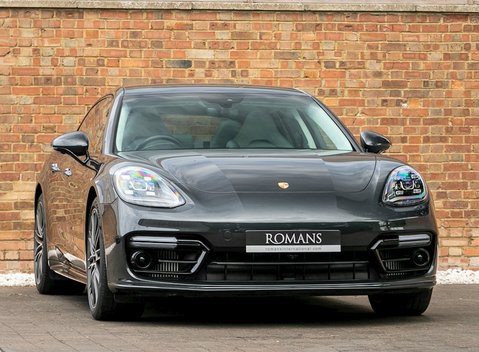 Porsche Panamera Turbo Sport Turismo 1