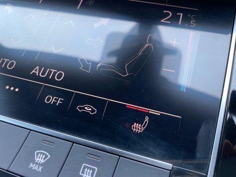 Audi Q7 3.0 TFSIe V6 55 S line SUV 5dr Petrol Plug-in Hybrid Tiptronic quattro Euro 47