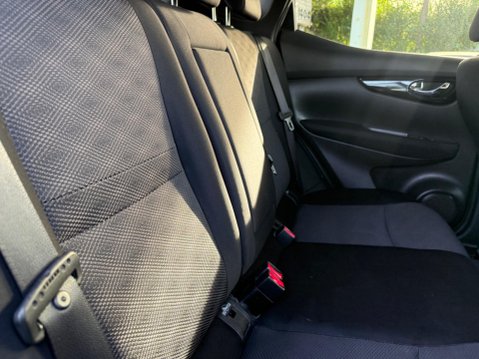 Nissan Qashqai 1.5 dCi N-Connecta 2WD Euro 6 (s/s) 5dr 24
