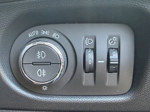 Vauxhall Mokka 100kW Elite Premium 50kWh 5dr Auto 31