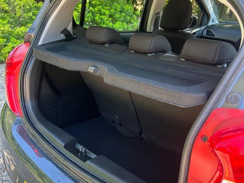Vauxhall Viva 1.0i SE Euro 6 5dr 27