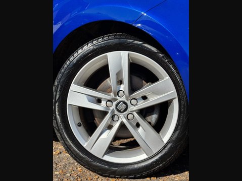 SEAT Leon 1.4 EcoTSI FR Technology ST Euro 6 (s/s) 5dr 4