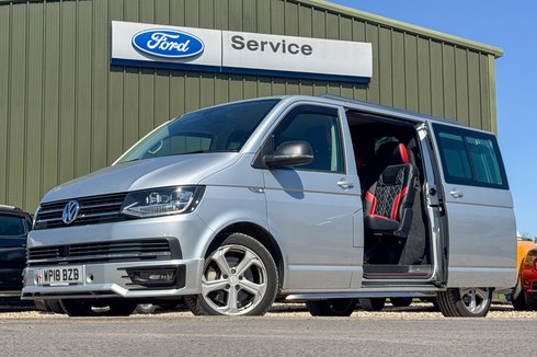 Volkswagen Transporter AUTO Crew Cab SWB L1H1 210BHP T32 Tdi Sportline Kombi Nav EURO 6 NO VAT