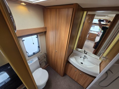 Swift Challenger 480 SE  12