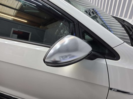 Volkswagen Golf 2.0 TSI R Hatchback 5dr Petrol DSG 4Motion Euro 6 (s/s) (310 ps) 24