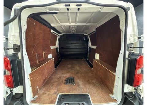 Vauxhall Vivaro 1.5 Turbo D 2700 Dynamic Panel Van 6dr Diesel Manual L1 H1 Euro 6 (s/s) (10 25