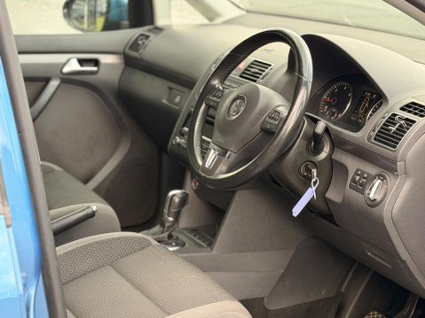 Volkswagen Touran 1.6 TDI BlueMotion Tech SE DSG Euro 5 (s/s) 5dr 19