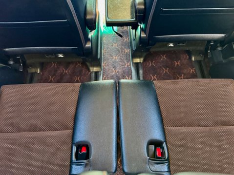 Toyota Alphard TYPE GOLDEN II V6 66