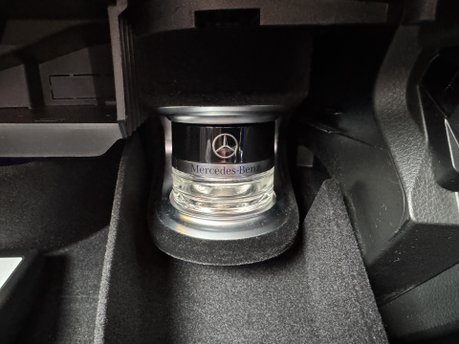 Mercedes-Benz EQC EQC 400 4M AMG Line Premium Plus Electric Auto 80KWH SUNROOF/HEADS UP/NAV 24