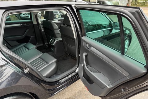 Skoda Superb SE L EXECUTIVE TDI - PANORAMIC SUNROOF  27