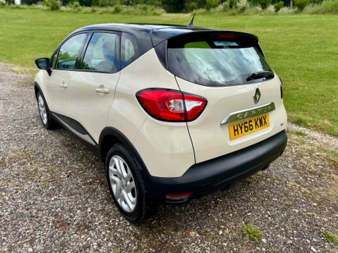 Renault Captur DYNAMIQUE NAV TCE 7