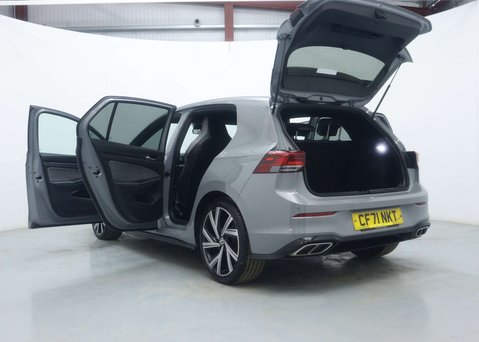 Volkswagen Golf 1.5 eTSI MHEV R-Line Hatchback 5dr Petrol Hybrid DSG Euro 6 (s/s) (150 ps) 61