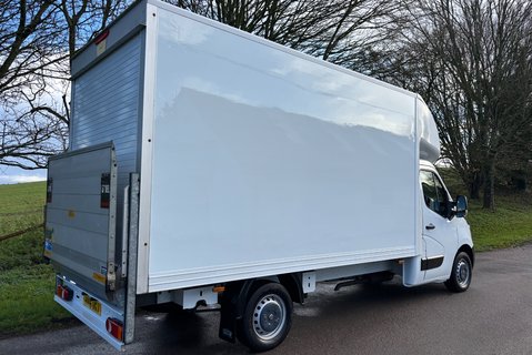 Vauxhall Movano F3500 125 ps Cdti Luton with Tail Lift & Air Con - Direct from MOD 2