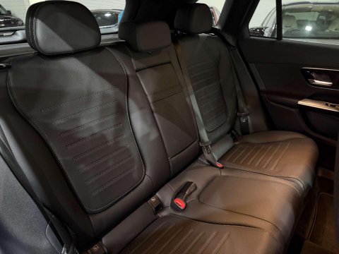 Mercedes-Benz GLC 2.0 GLC220dh MHEV AMG Line (Premium) SUV 5dr Diesel Hybrid G-Tronic+ 4MATIC 56