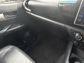 Toyota Hilux INVINCIBLE X 4WD D-4D DCB 40