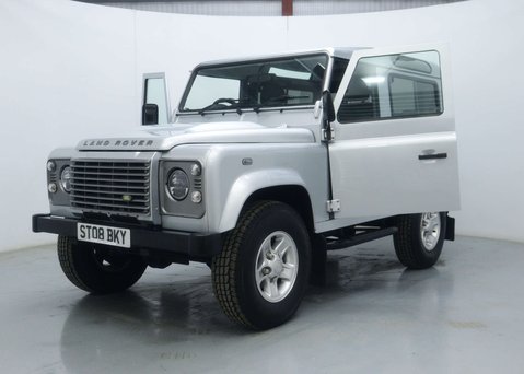 Land Rover Defender 2.4 TDCi XS Station Wagon 3dr Diesel Manual 4WD SWB Euro 4 (122 bhp) 54