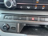 Vauxhall Vivaro SWB L1H1 2700 Sportive Air Con Sensors Cruise EURO 6 32