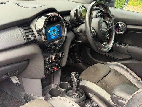 Mini Hatch 1.5 Cooper Sport Auto 5dr 20
