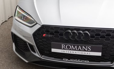 Audi RS5 Coupé Sport Edition 24