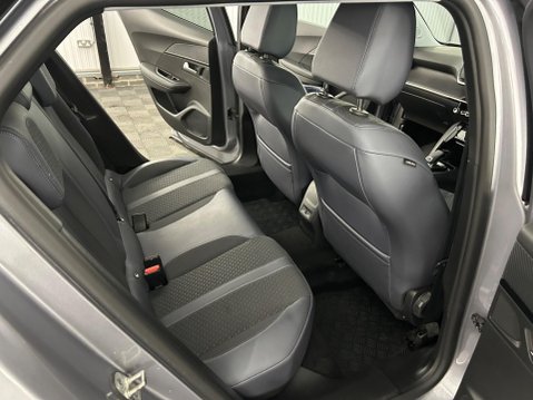 Peugeot 2008 1.2 PureTech Allure Premium EAT Euro 6 (s/s) 5dr 9