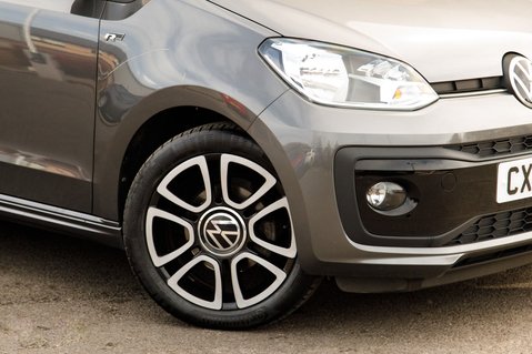 Volkswagen Up R-LINE 12