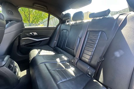 BMW 3 Series 2.0 320i M Sport Auto 4dr 27