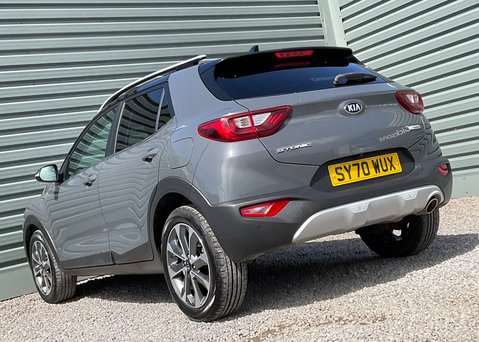Kia Stonic 1.0 T-GDi Connect 48v 10
