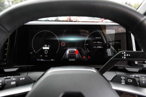 Renault Megane ICONIC 14
