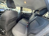 Ford Fiesta TITANIUM 9
