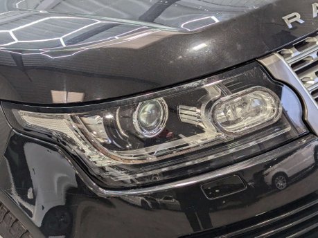 Land Rover Range Rover 3.0 Range Rover Vogue TDV6 Auto 4WD 5dr 28