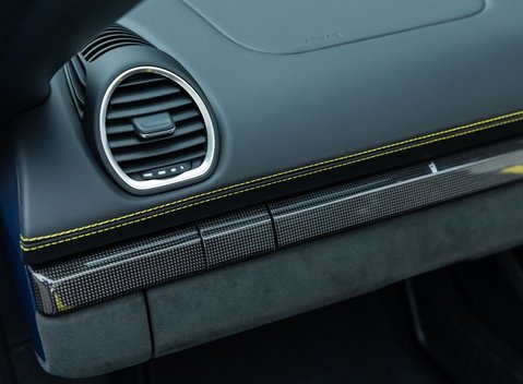Porsche 718 SPYDER 23