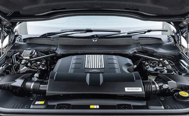 Land Rover Range Rover P565 SVAutobiography Dynamic Black 33