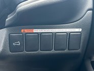 Mitsubishi Outlander DI-D 4 33