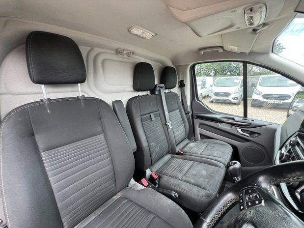 Ford Transit Custom SWB L1H1 Low Roof Limited 280 Air Con Sensors Sport Bodytkit Fitted EURO 6 27