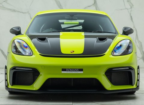 Porsche Cayman GT4 RS (718) 7