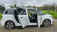 Citroen Grand C4 Picasso 1.6 THP Exclusive+ MPV 5dr Petrol EAT6 Euro 6 (s/s) (165 ps) 17