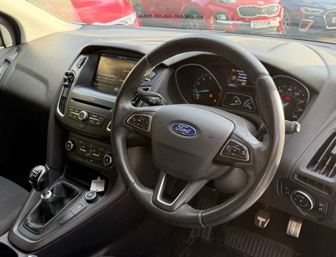 Ford Focus 1.0 Focus Zetec S 5dr 16