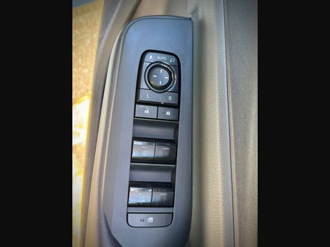 Toyota Prius 1.8 VVT-h Excel Hatchback 5dr Petrol Hybrid CVT Euro 6 (s/s) (122 ps) 64