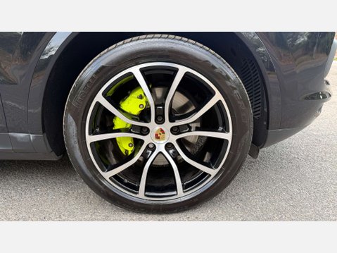 Porsche Cayenne 3.0 Cayenne V6 E-Hybrid Auto 4WD 5dr 41