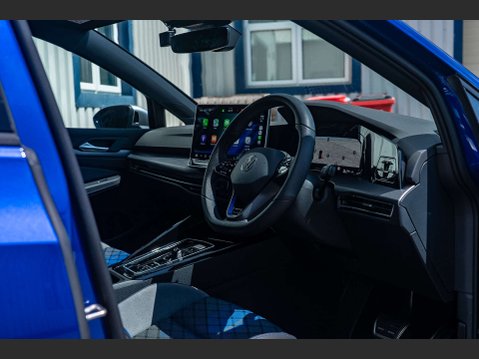 Volkswagen Golf 2.0 Golf R TSi 4Motion Semi-Auto 4WD 5dr 11