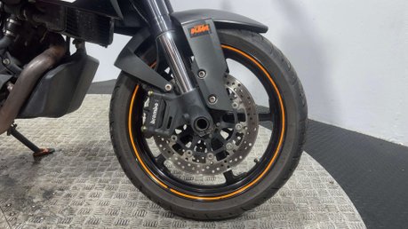 KTM Supermoto 2010 28K GOOD RUNNING PROJECT BIKE FULL LUGGAGE RUNS WELL 990CC 31