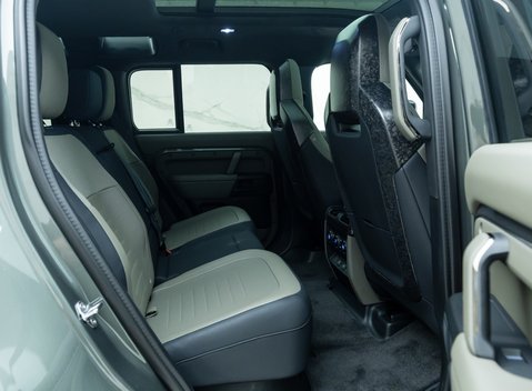 Land Rover Defender 110 OCTA EDITION ONE 20