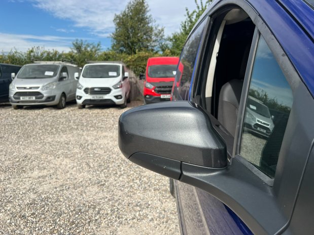 Ford Transit Courier SWB L1H1 Low Roof Sport Air Con Alloys Sensors Cam EURO 6 NO VAT 16