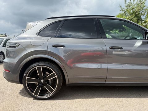 Porsche Cayenne 2.9T V6 S TiptronicS 4WD Euro 6 (s/s) 5dr 7