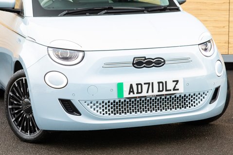 Fiat 500e LA PRIMA 11