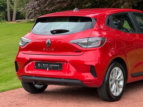 Renault Clio EVOLUTION E-TECH 3