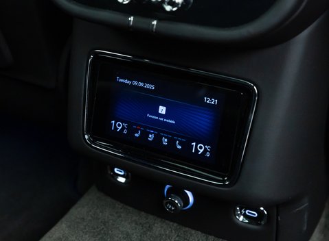 Bentley Bentayga V8 First Edition 20